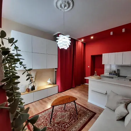 Moniuszki Studio 2 With Sofa Bed